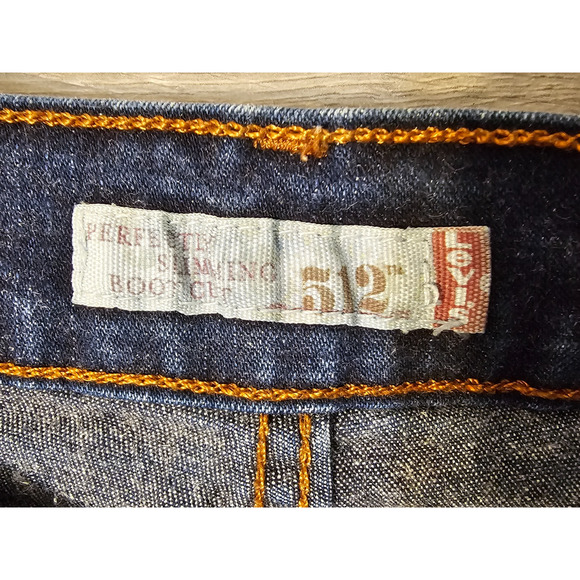 Levi’s 512 Womens Perfectly Slimming Bootcut Denim Jeans Stretch Size 4 Medium - Picture 3 of 7